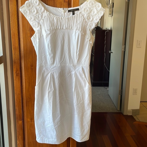 BCBGMaxAzria Dresses & Skirts - BCBGMaxAzria white summer dress.